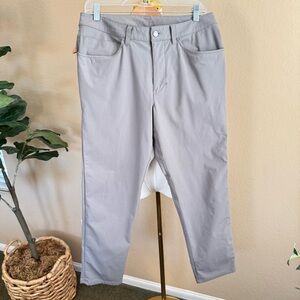 Lululemon ABC Pant Classic Men’s 31 x 29 Beige Chino Zip Pocket Travel